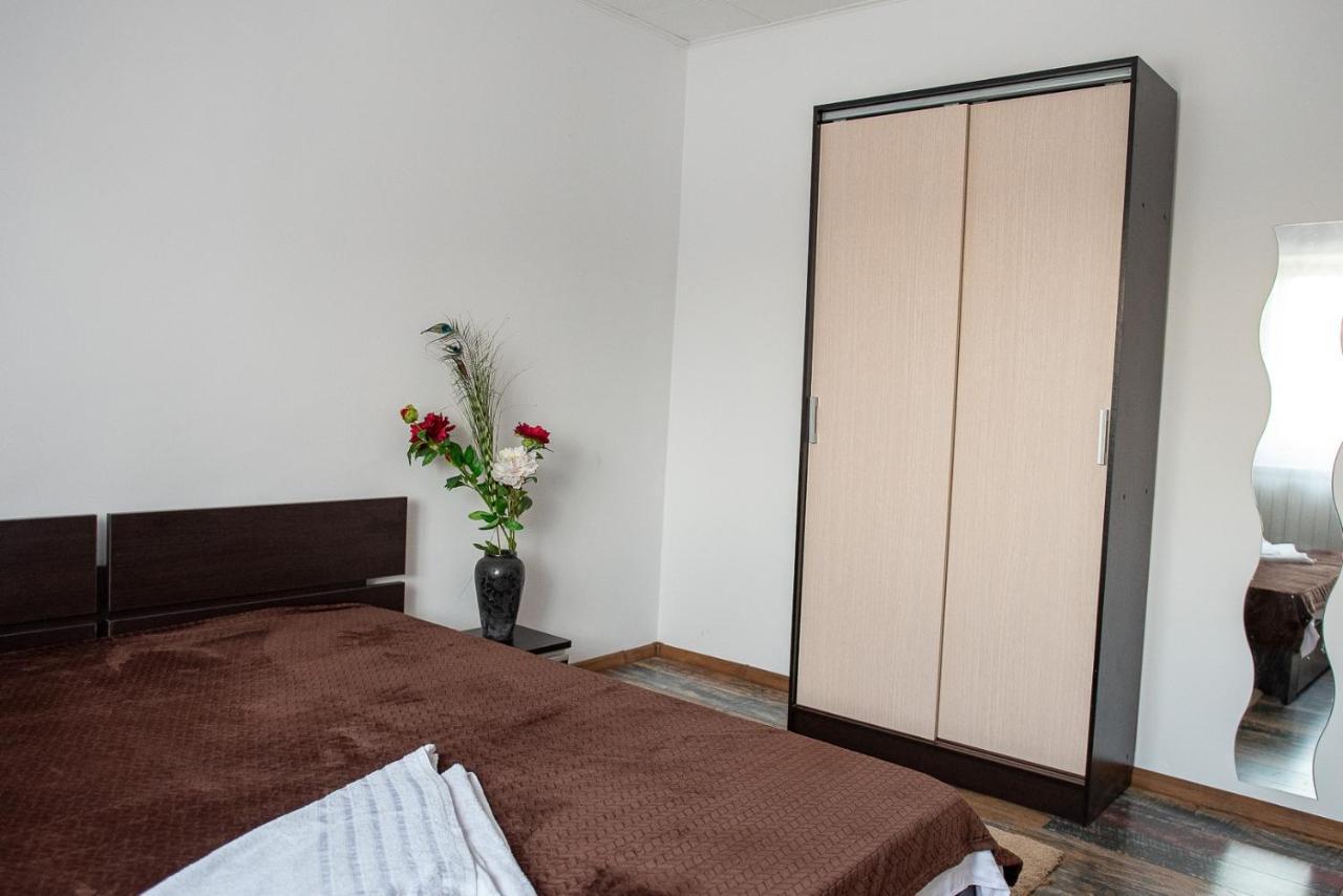 5 Bedrooms Luxury Apartment Villa Bukarest Kültér fotó