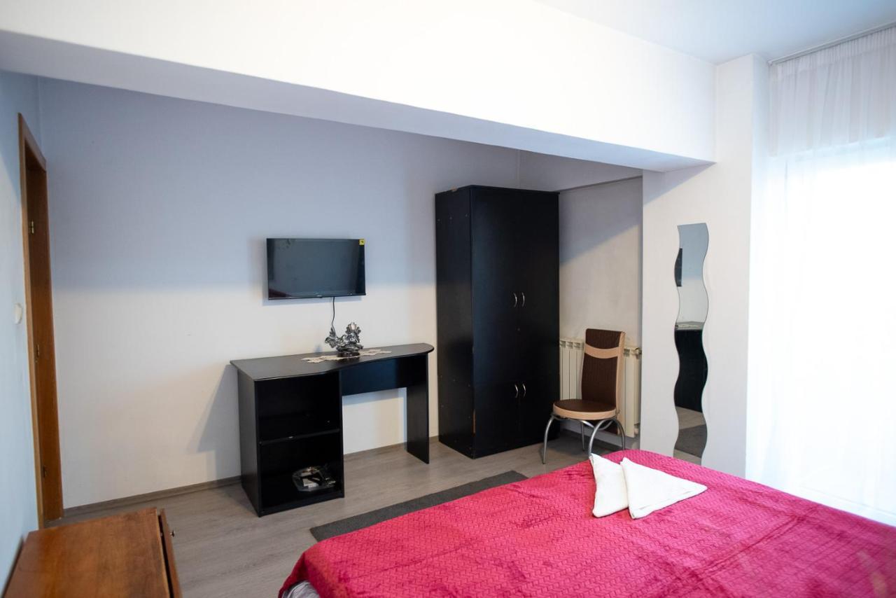 5 Bedrooms Luxury Apartment Villa Bukarest Kültér fotó