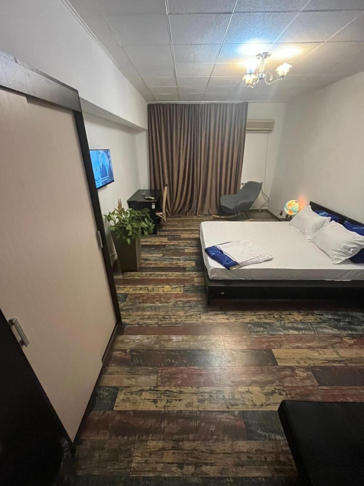 5 Bedrooms Luxury Apartment Villa Bukarest Kültér fotó